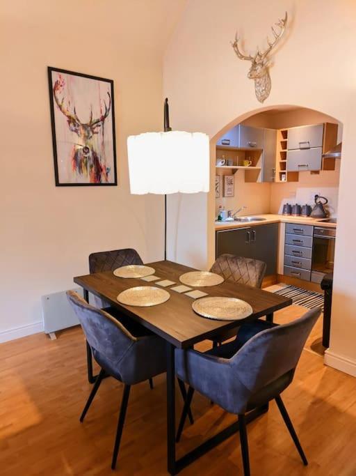 Cosy Central Modern Apartment Nantwich Exterior photo