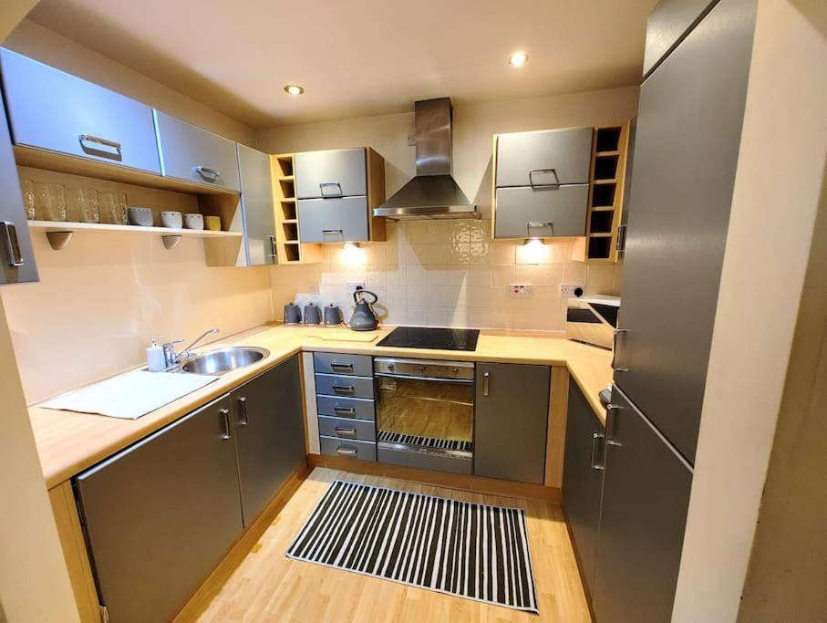 Cosy Central Modern Apartment Nantwich Exterior photo