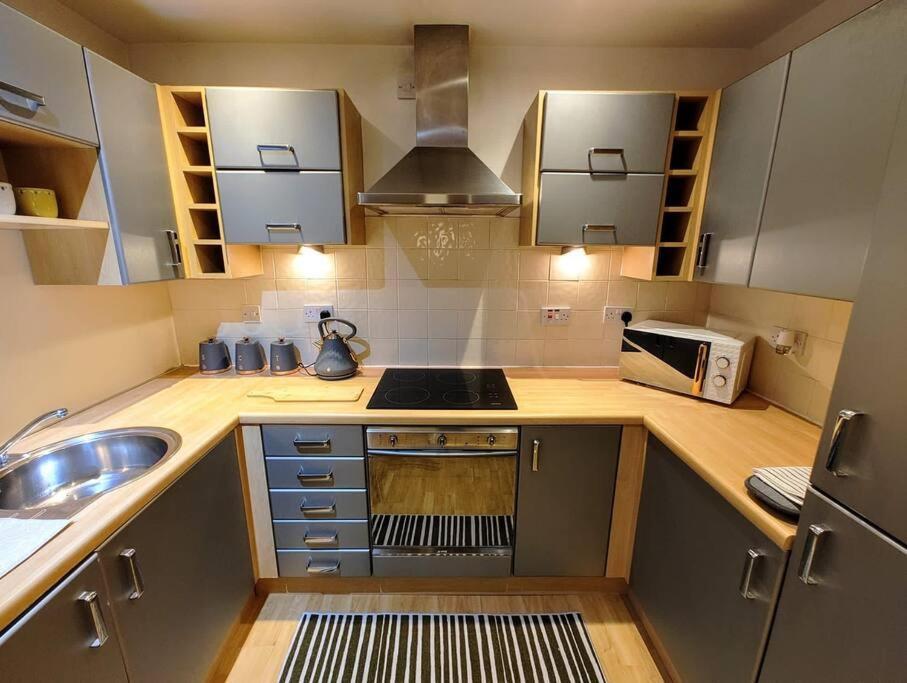 Cosy Central Modern Apartment Nantwich Exterior photo