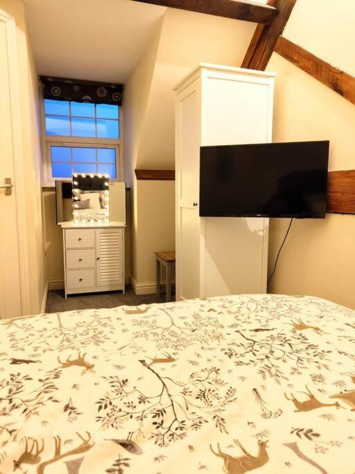 Cosy Central Modern Apartment Nantwich Exterior photo